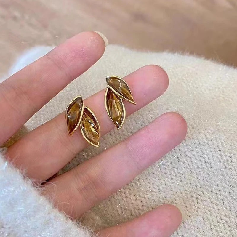 Lovely Sweet Grey Leaf Stud Earrings for Women - Revelloventures
