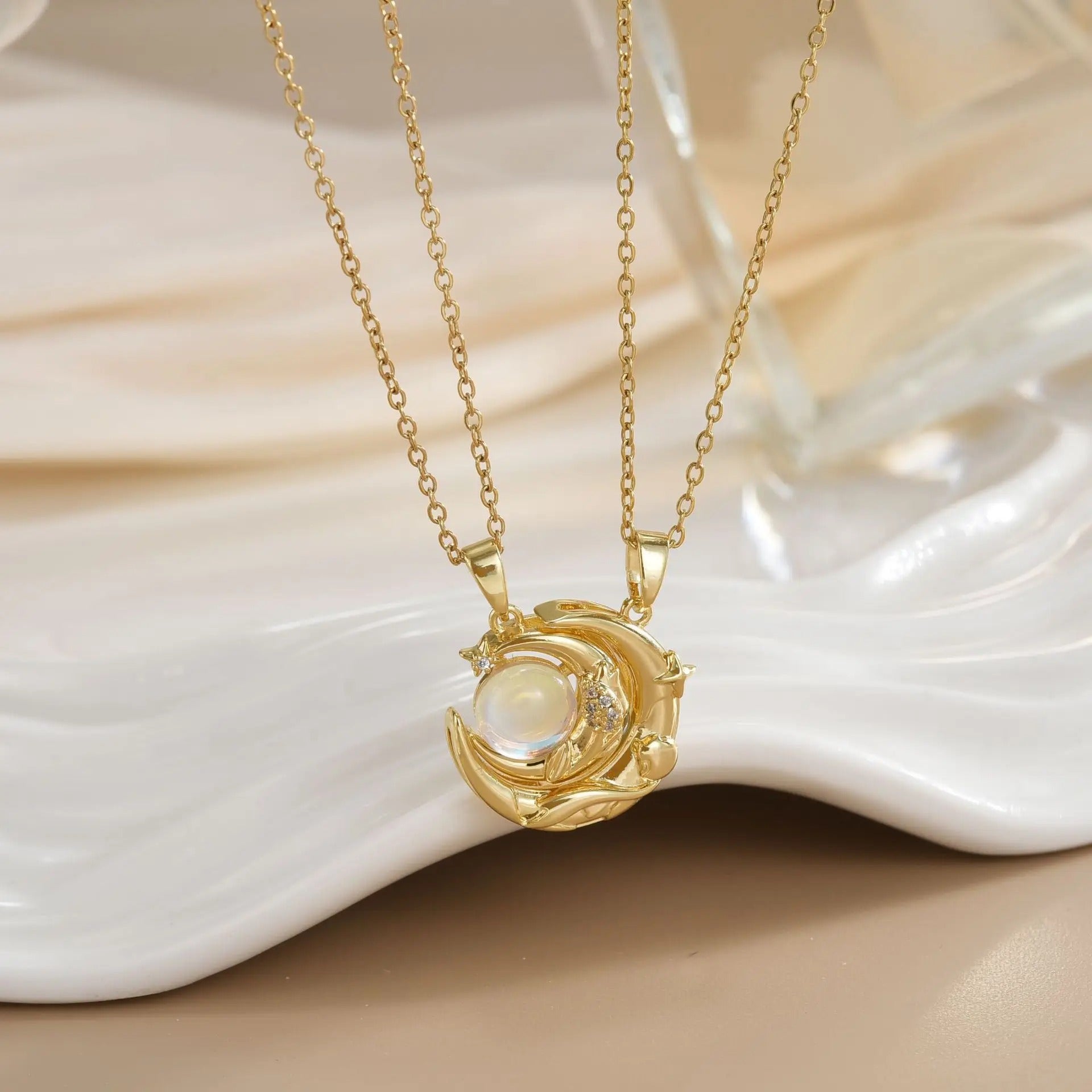 Stainless Steel Magnetic Sun Moon Couple Necklace Fashion Chain for Men and Women