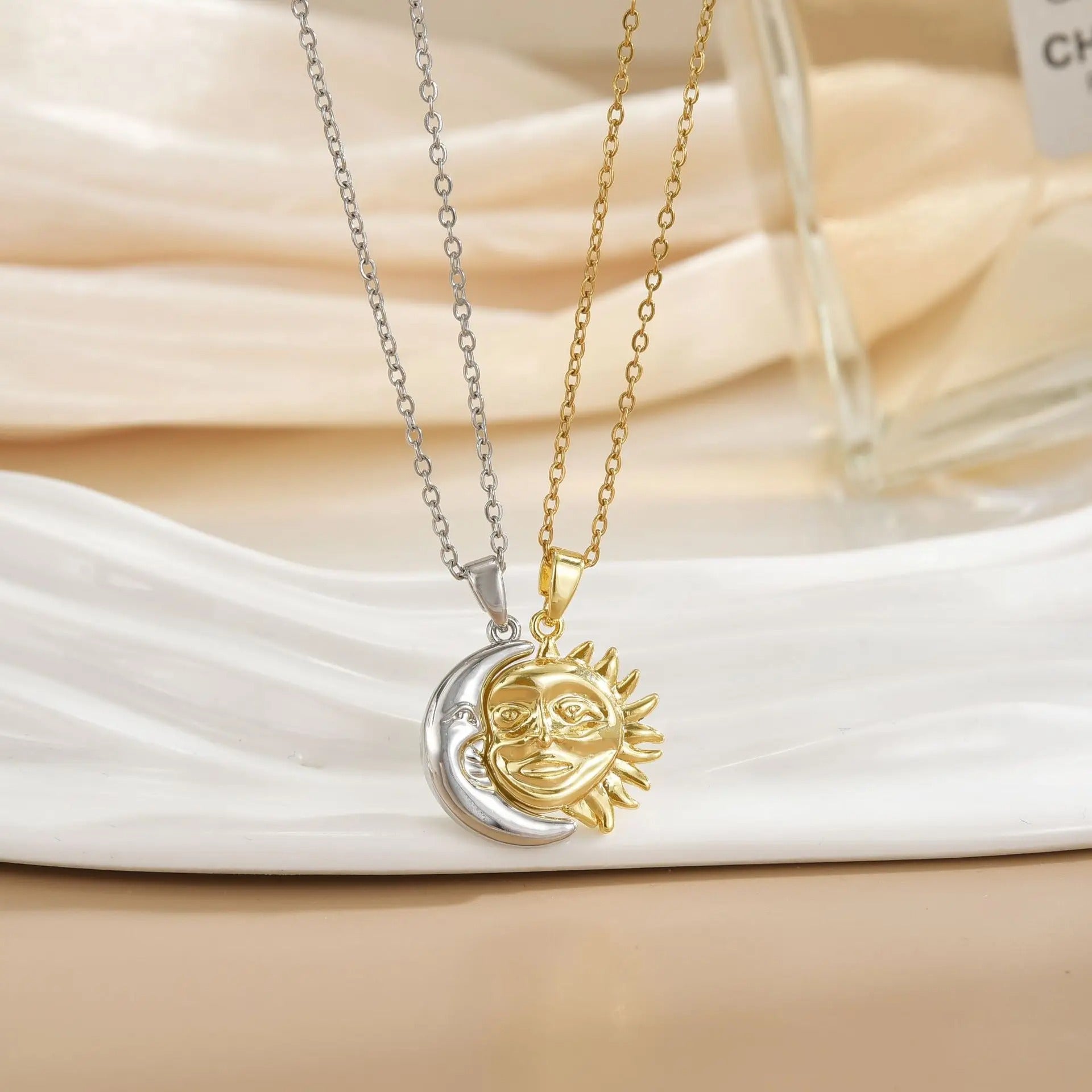 Stainless Steel Magnetic Sun Moon Couple Necklace Fashion Chain for Men and Women