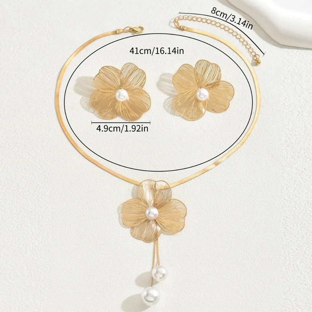 2pcs Set Luxury Personality Gold Color Stereo Flower Inlay Pearl Necklace Earrings Set for Women - Revelloventures