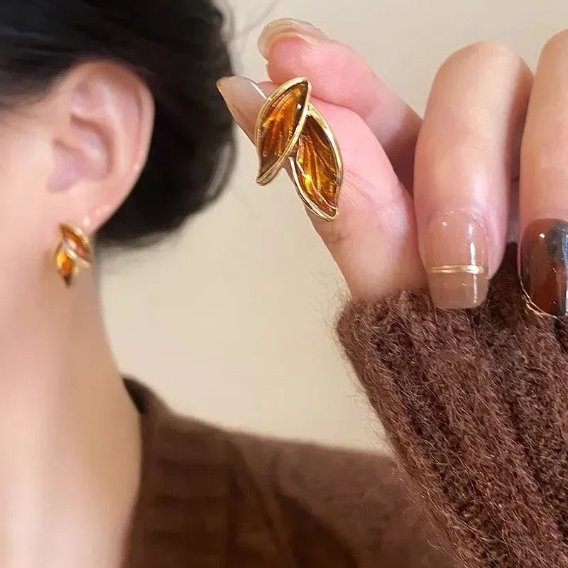 Lovely Sweet Grey Leaf Stud Earrings for Women - Revelloventures