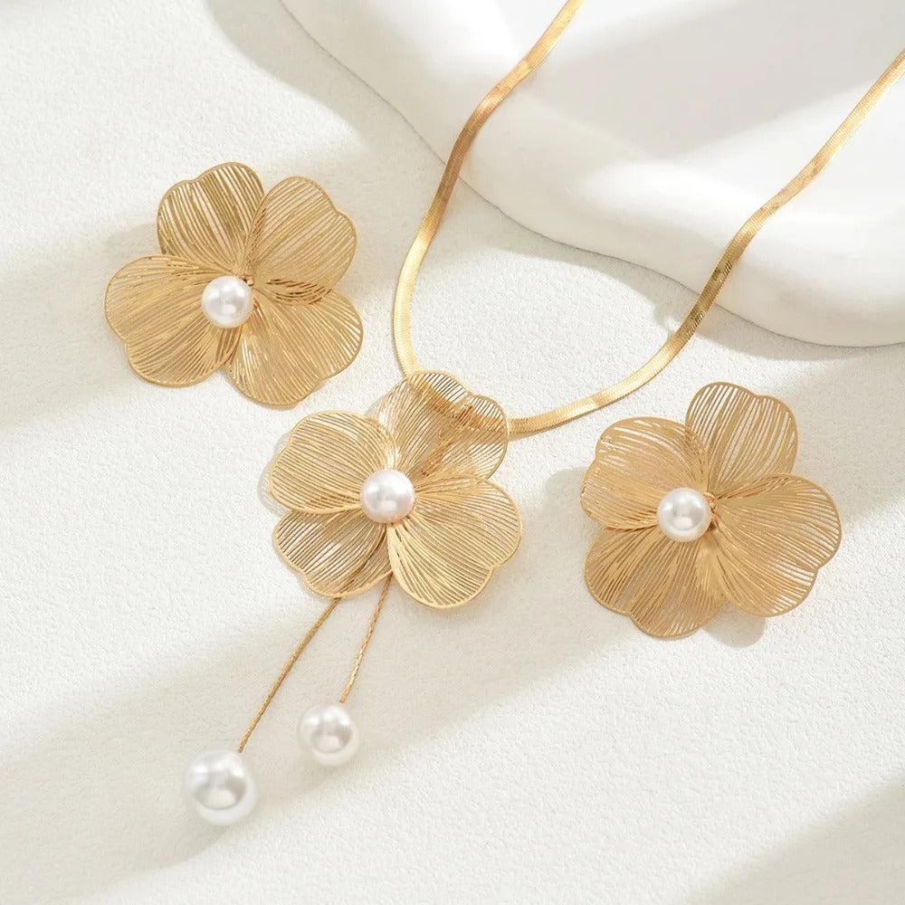 2pcs Set Luxury Personality Gold Color Stereo Flower Inlay Pearl Necklace Earrings Set for Women - Revelloventures