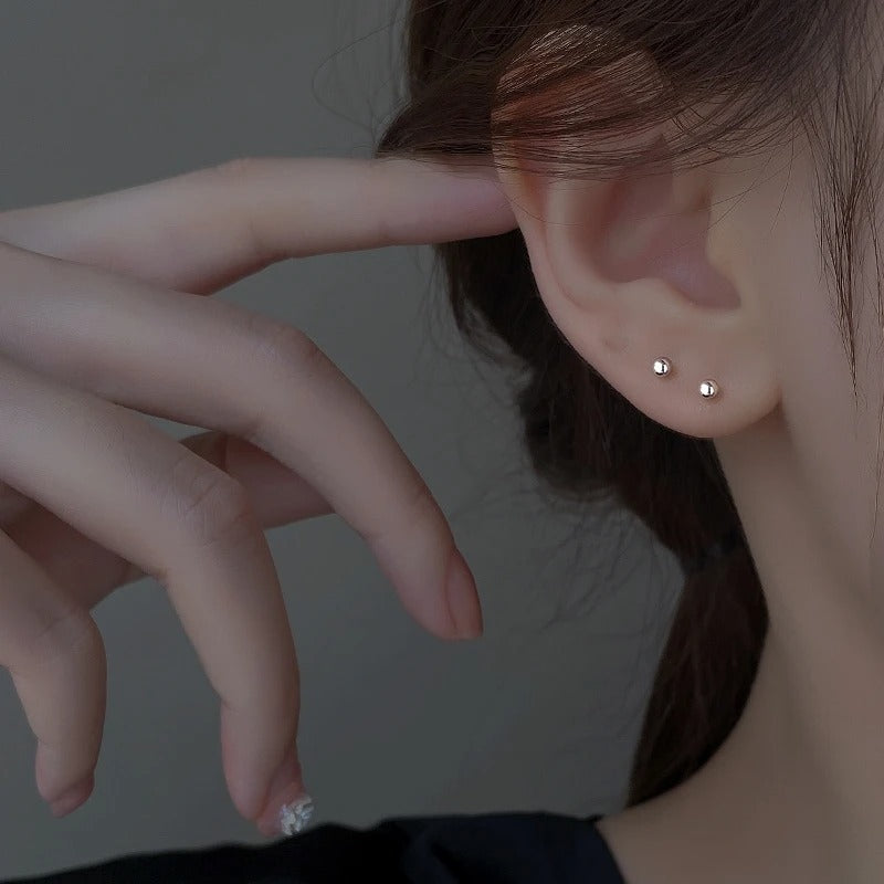 Lovely Sweet Grey Leaf Stud Earrings for Women - Revelloventures